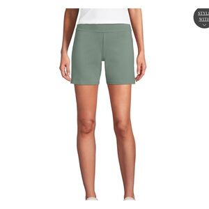 Women’s starfish midrise shorts. New, never worn.